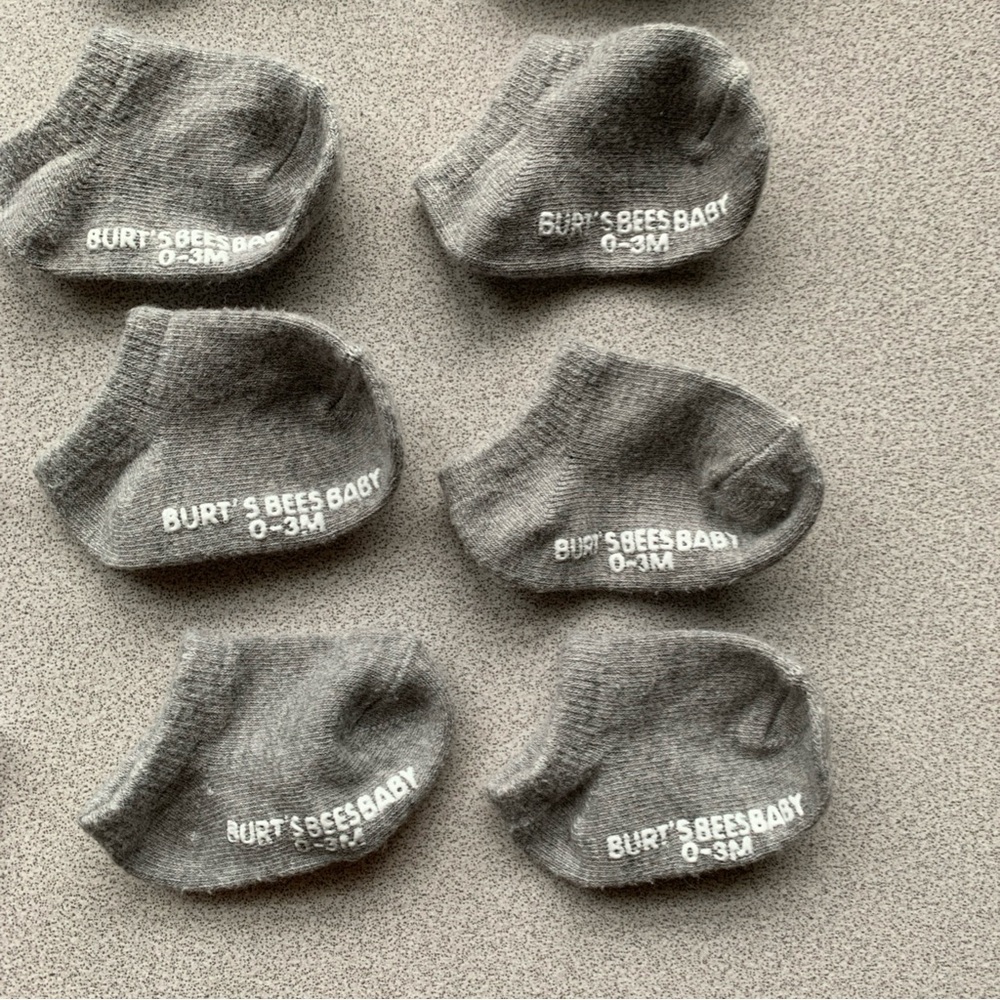 Burt's Bees Baby White and Gray Socks 12 Pairs 0-3 Mos - Picture 3 of 12
